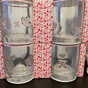 Pink bow drinking glasses-nwt